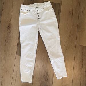 Women's White High-Waisted Jeans